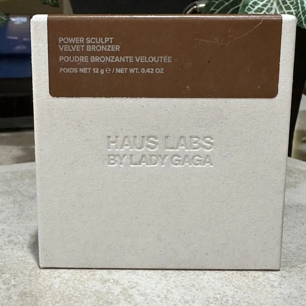 Haus Labs Power Sculpt Velvet Bronzer Medium Level 8 Made in Italy 12g 0.42oz